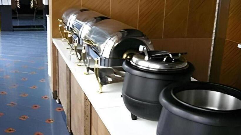 هتل Greentree Inn Bengbu Huaihe Walking Street