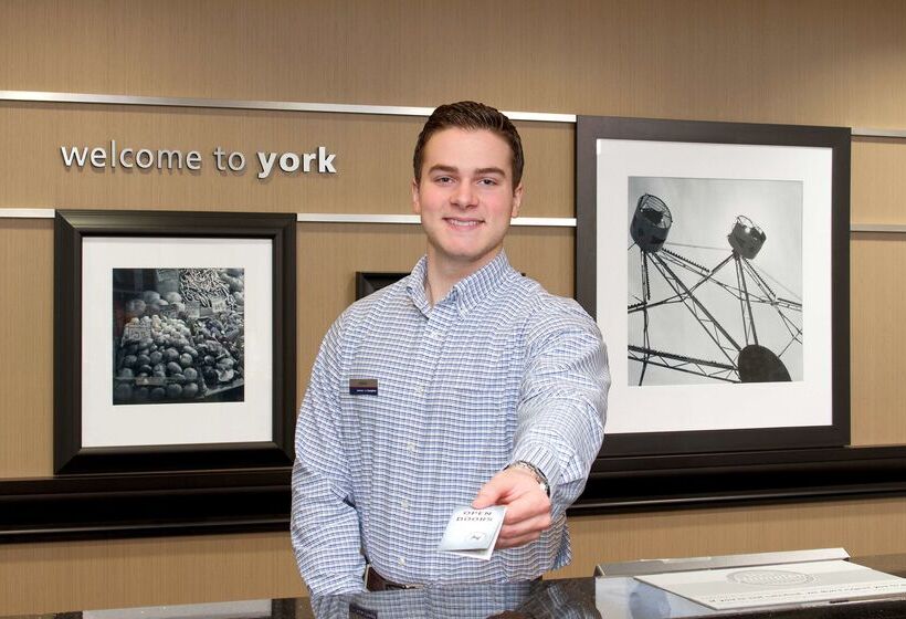 ホテル Hampton Inn & Suites York South