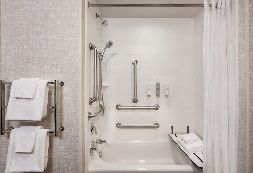 ホテル Hampton Inn & Suites York South