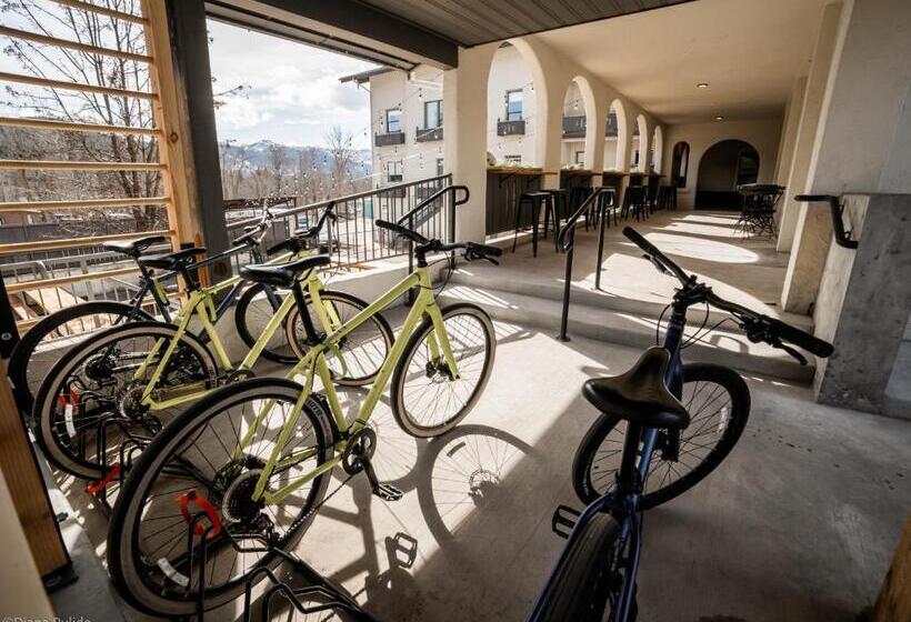 هتل Loge Leavenworth Downtown