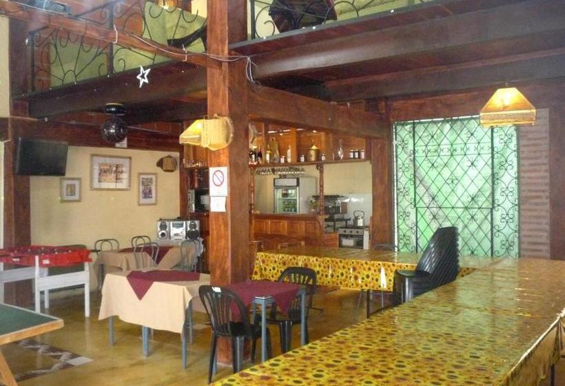 هتل Salta Por Siempre