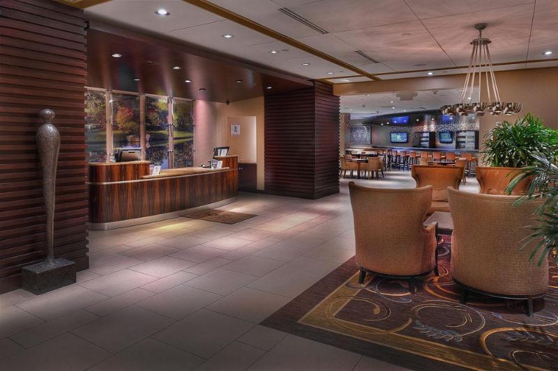 هتل Sheraton Westport Plaza