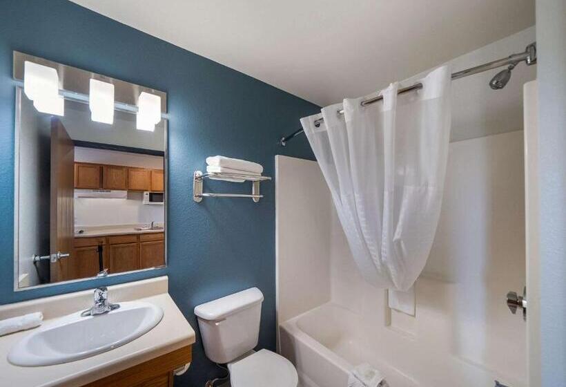 Отель Woodspring Suites Fort Worth Trophy Club