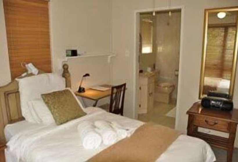 پانسیون Crane's Nest Guest House & Spa @ 313