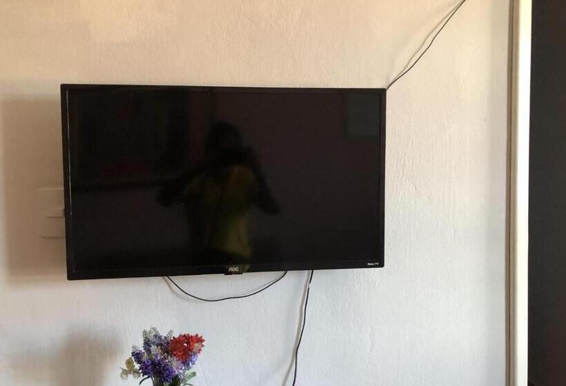 Tamboleiros Hotel & Hostel