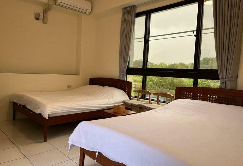 هاستل 花蓮共享民宿 全新房,一次只接待一組旅客6 12人包棟自由入住