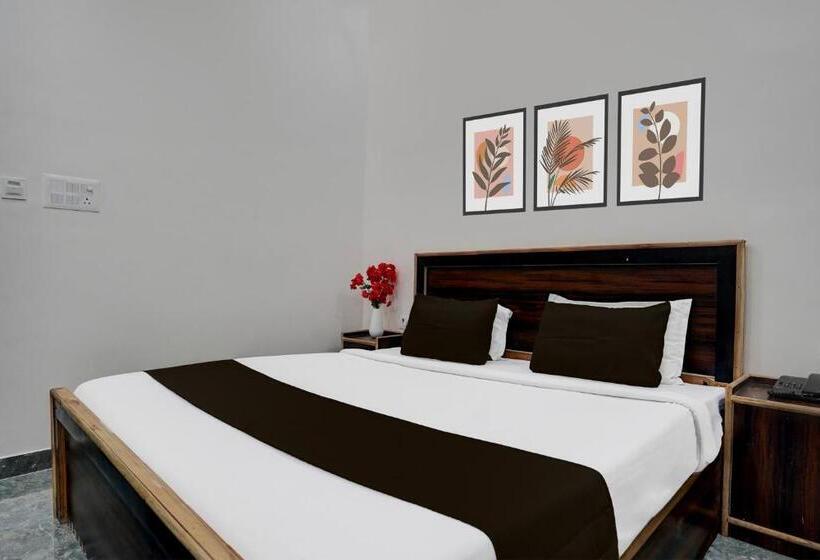 Super Hotel O Govind Nagar Near Krishan Janm Bhoomi Formerly Nidhivan Dham