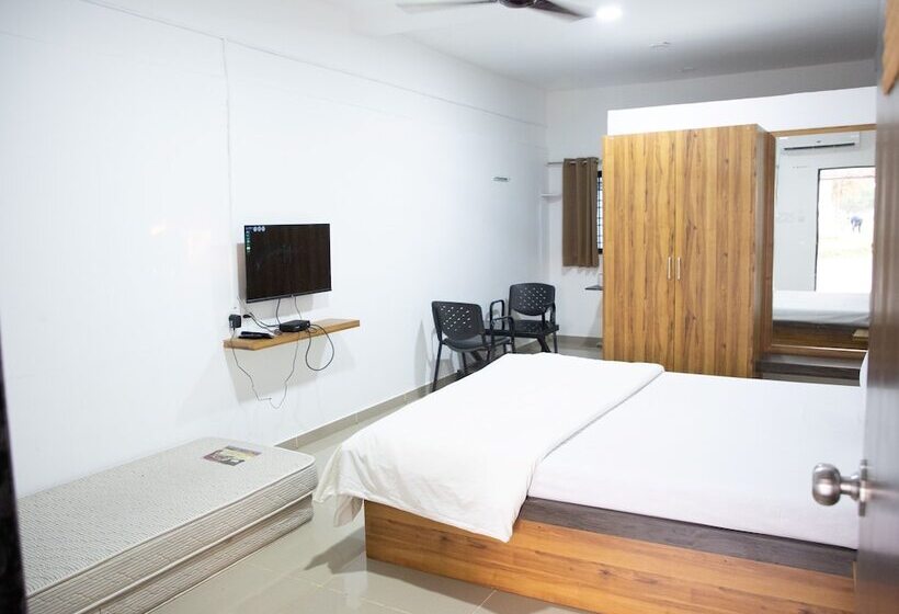 Отель Vasant Vihar Resort