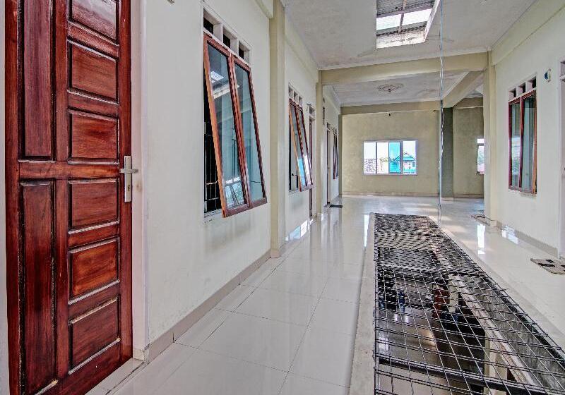 هتل Oyo 91642 Fhazel Residence Syariah