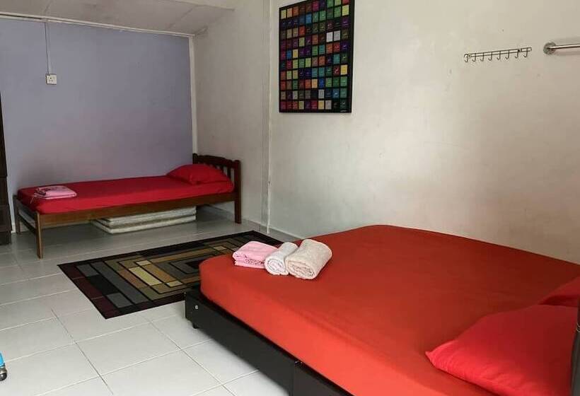 فندق Oyo Homes 90600 Ummi Chalet Dungun