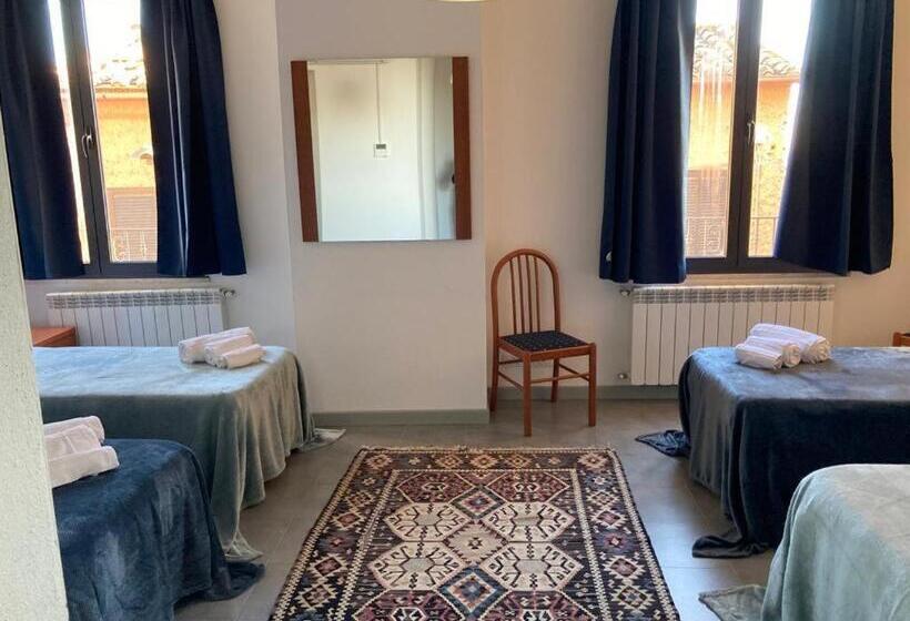 فندق صغير Locanda Le Ginestre