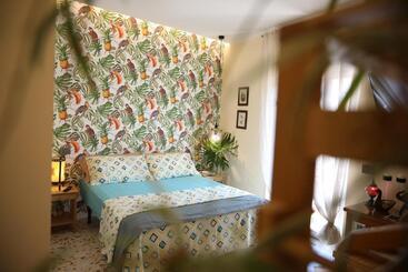 تختخواب و صبحانه A Casa Di Peppe