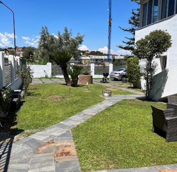 تختخواب و صبحانه Residenza Margot