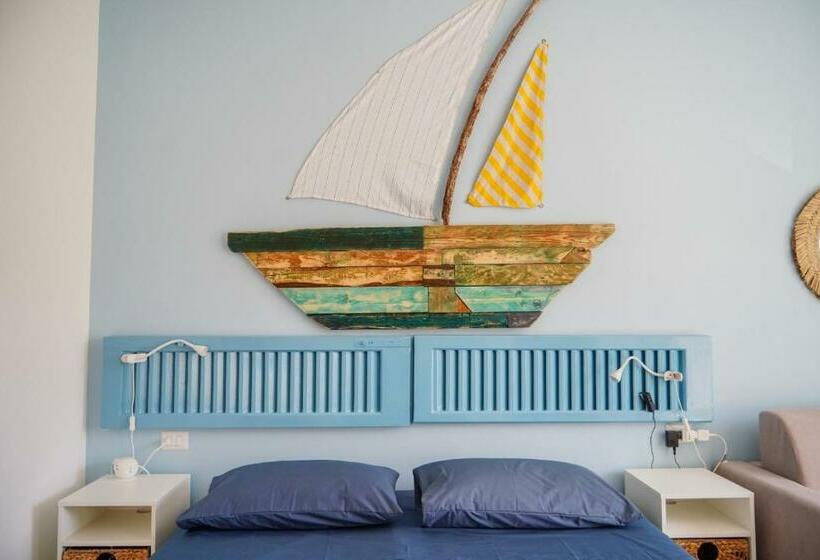 Seafront Holidays & Workstays