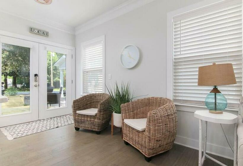 Southern Charming New Home Mins To Beach & Dwntn