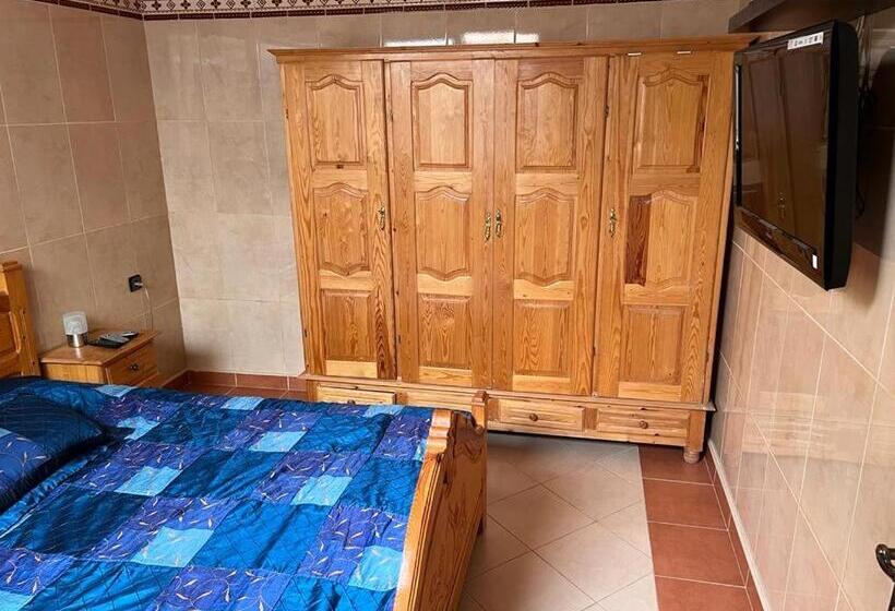 2 Zimmer Wohnung Corniche Nador Sidi Ali  Am Meer & Wifi