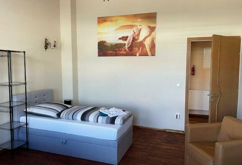 Dz Appartements   Ferienwohnung Mit Klimaanlage, Whirlpool Und Freiem Wlan   Ruhige, Zentrale Lage I