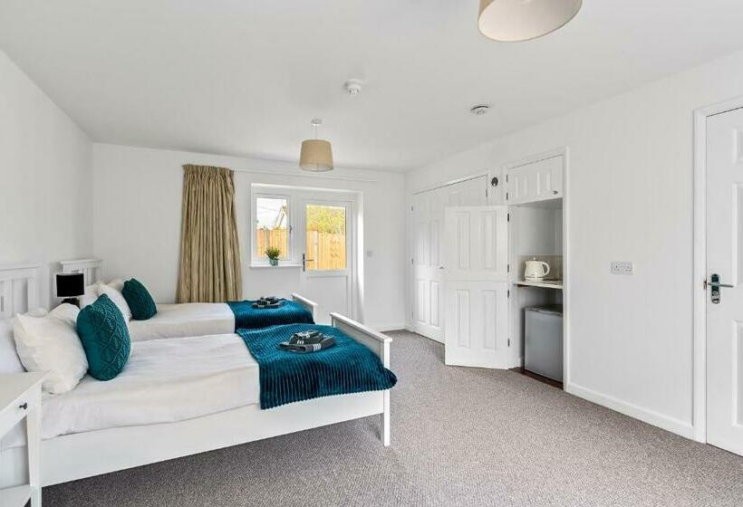 Number 4   Lytton Tree Lodge, Reydon, Southwold