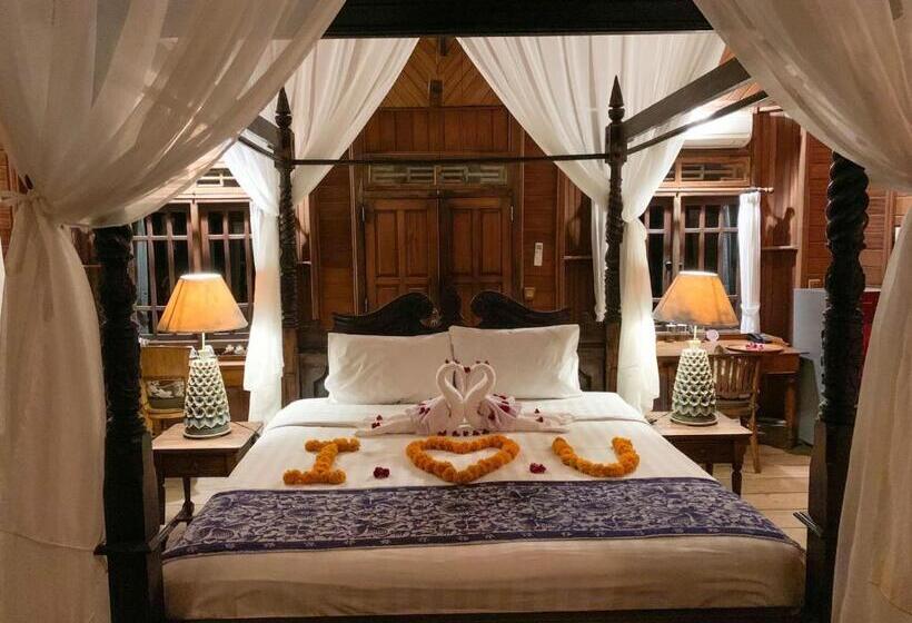 펜션 Secret Moon Beach House