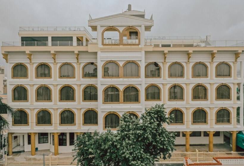 فندق Shahpura Barliyas House