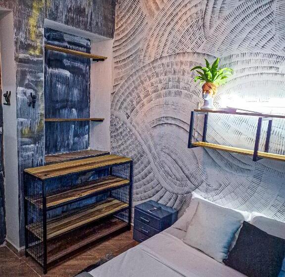 پانسیون Urban Hostal Bar