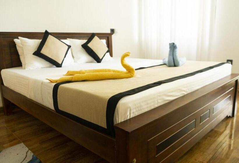 Bed and Breakfast Muthu Villa