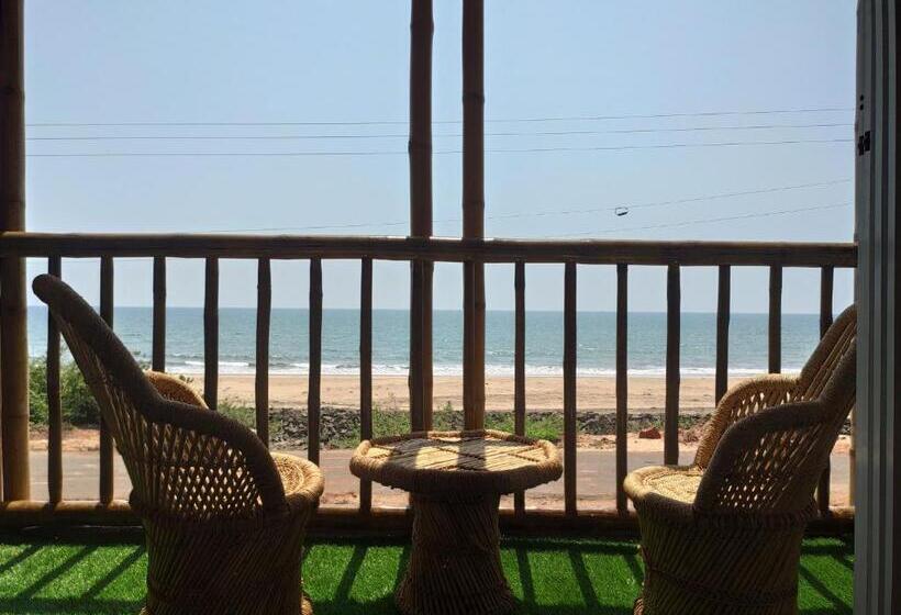 Chivarin Resorts