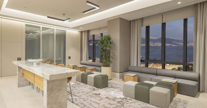 هتل Hyatt Regency Izmir Istinyepark