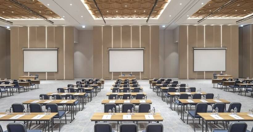 هتل Hyatt Regency Izmir Istinyepark