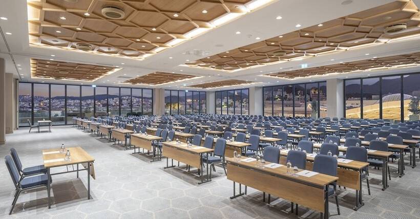 هتل Hyatt Regency Izmir Istinyepark