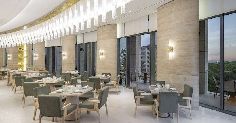 هتل Hyatt Regency Izmir Istinyepark