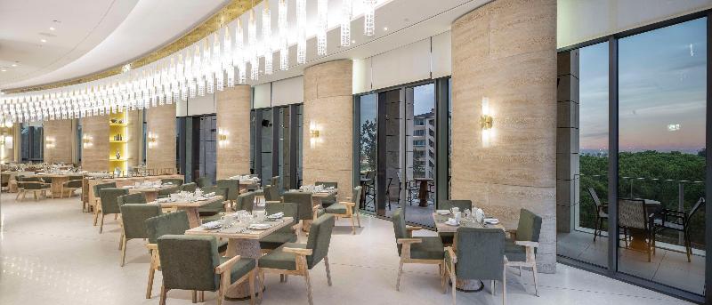 هتل Hyatt Regency Izmir Istinyepark