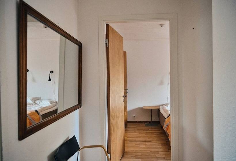 تختخواب و صبحانه Herrestad Bed & Guestroom