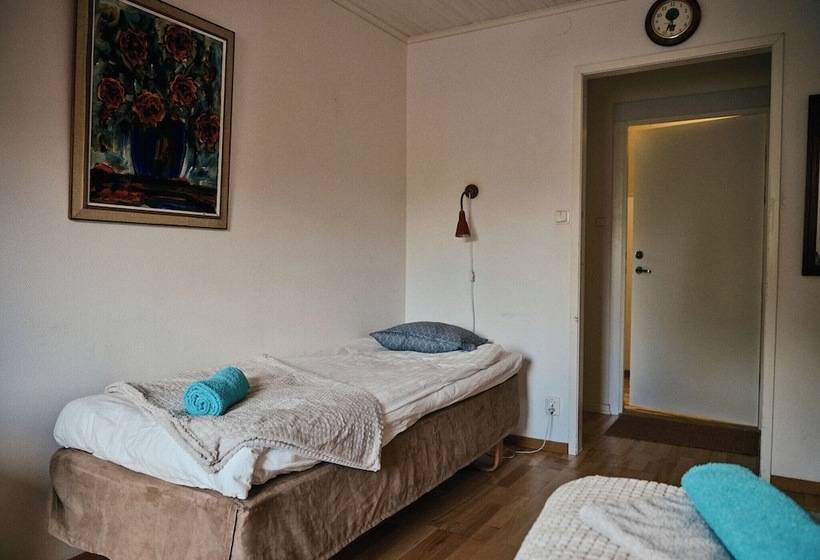 تختخواب و صبحانه Herrestad Bed & Guestroom