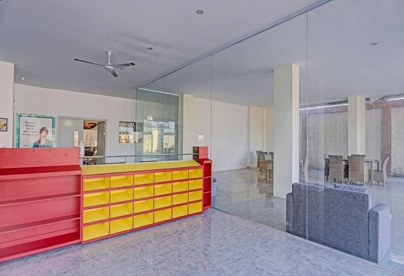 בית מלון כפרי Collection O 91586 Green House Tiban