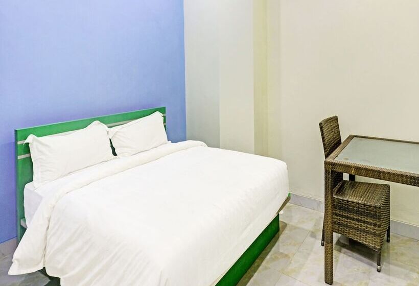 בית מלון כפרי Collection O 91586 Green House Tiban