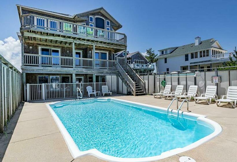 6067 The Sand Pebble Oceanfront