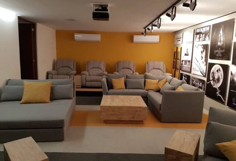 Incredible Apartment 8 Pax Near The Top Beach