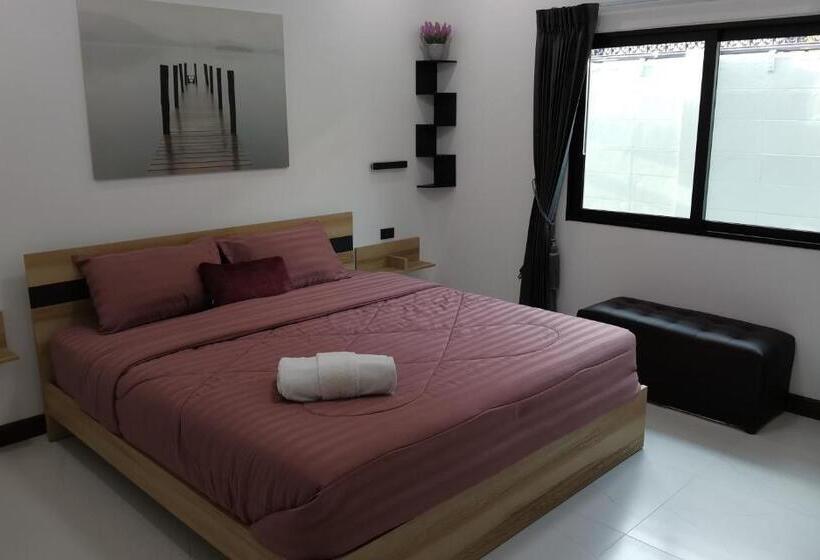 Private Pool Villa With Jacuzzi At Royal Park Village   Walk To The Beach   6 People   Max 3 Males