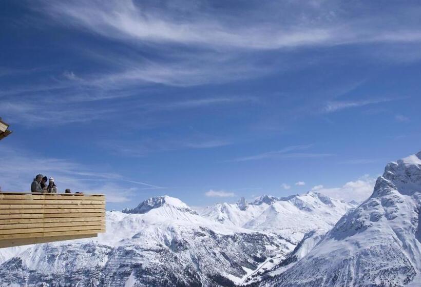 تختخواب و صبحانه Haus Churlis