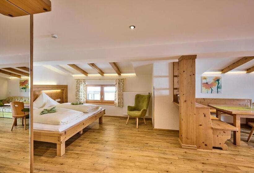 تختخواب و صبحانه Pension Widderstein