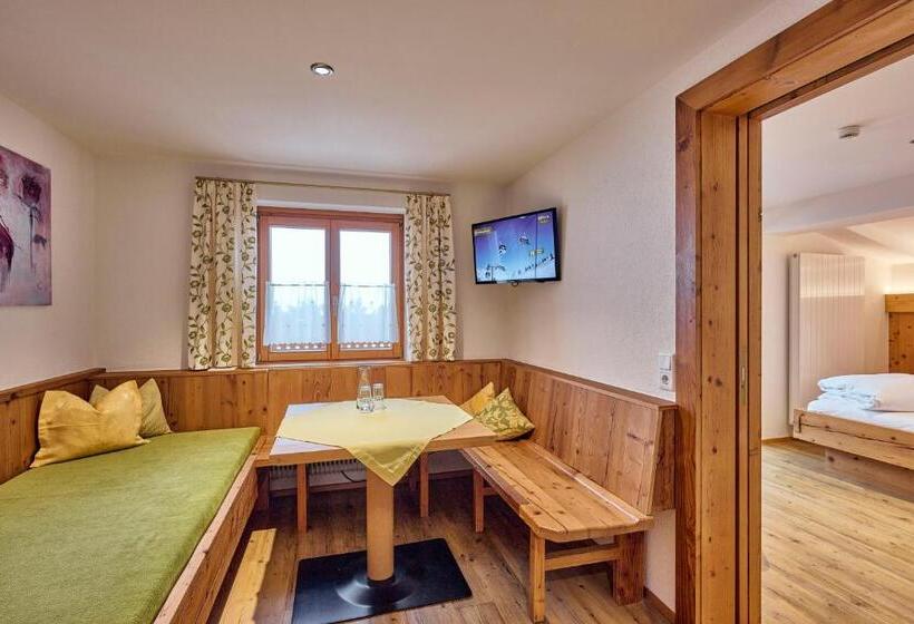 تختخواب و صبحانه Pension Widderstein