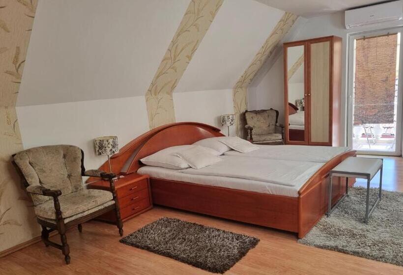 Bástya Wellness Hotel   Nyírbátor