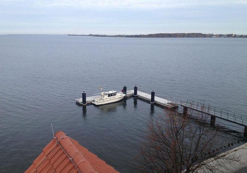 هتل Hafenresidenz Stralsund