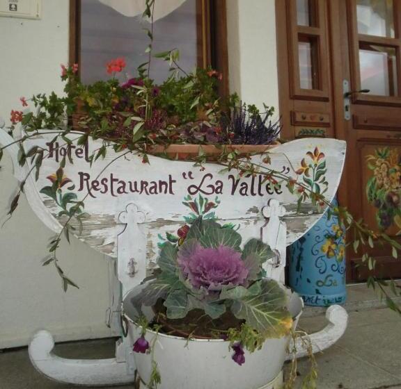 هتل Hôtel La Vallée