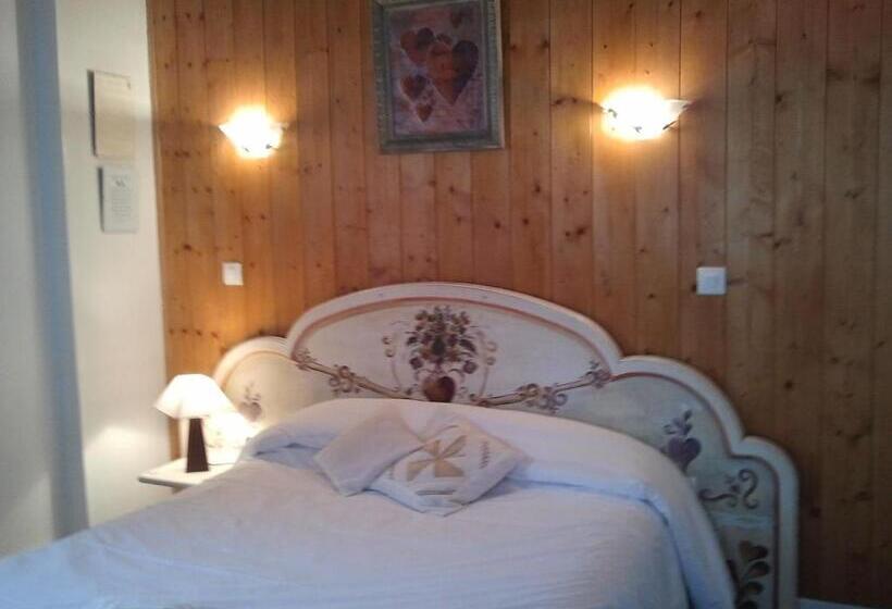 هتل Hôtel La Vallée