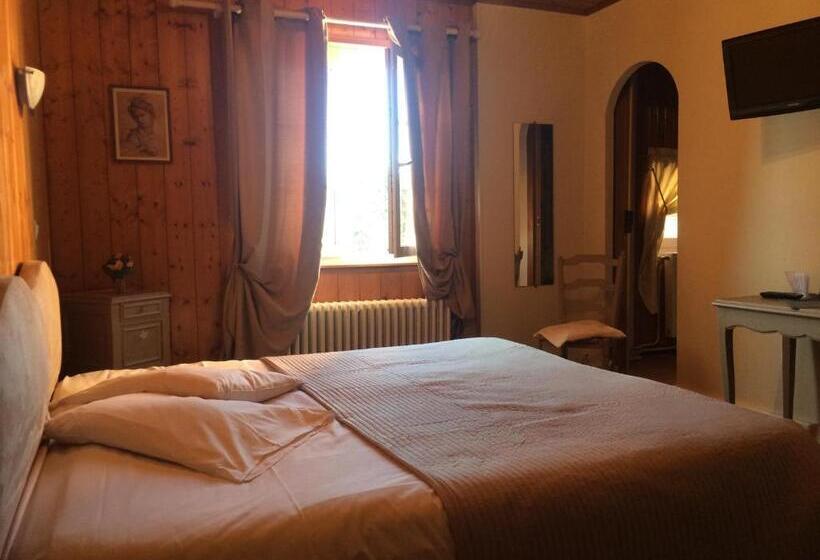 هتل Hôtel La Vallée