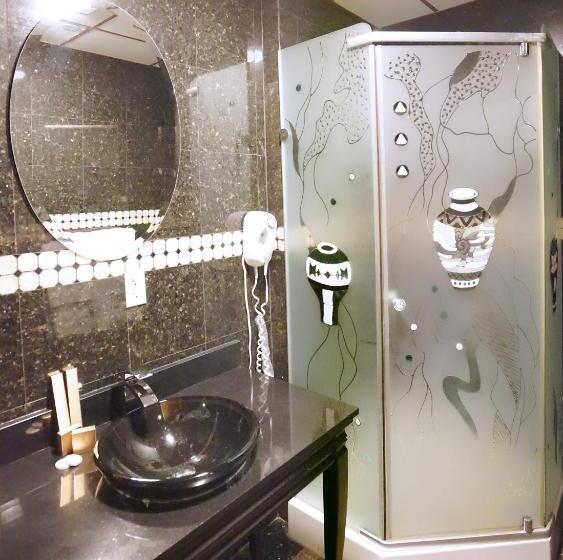 هتل Paris Suites