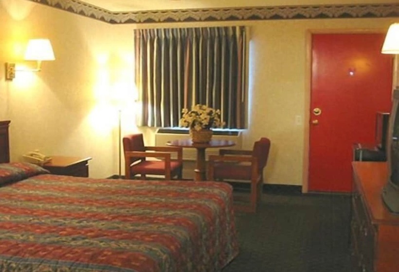 בית מלון כפרי Red Carpet Inn Williamstown