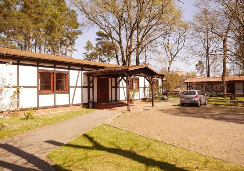 Отель & Restaurant Lindengarten